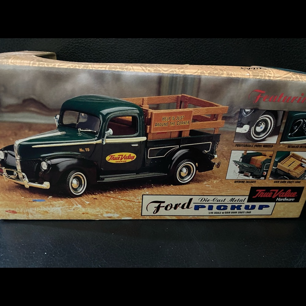 FORD 1940 Die Cast Metal Pickup